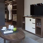 Hotel Ac Resort, Autograph Collection 5*